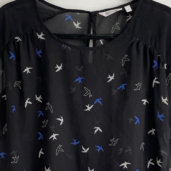 Reitmans size small sheer blouse. Worn a handful of times. Great condition. - Picture 2 of 2